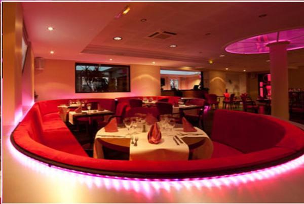 Logis Hotels - Hotel Restaurant L Enclos Donneville Bagian luar foto